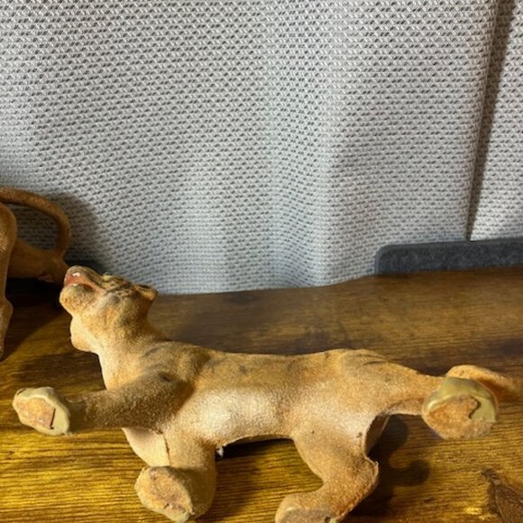 Vintage Flocked Lion and Tiger Figurine Toys Emerald Rhinestone Eyes - Picture 5 of 9